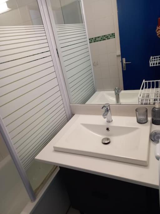 Amouvera C14, T2 Vue Mer, Piscine, Clim, Parking آجد المظهر الخارجي الصورة