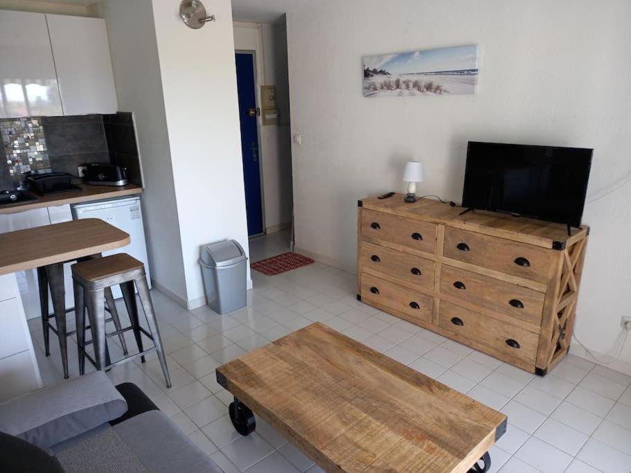 Amouvera C14, T2 Vue Mer, Piscine, Clim, Parking آجد المظهر الخارجي الصورة